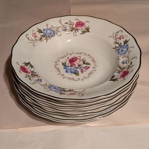Floral Patterned Dinner Plates Set